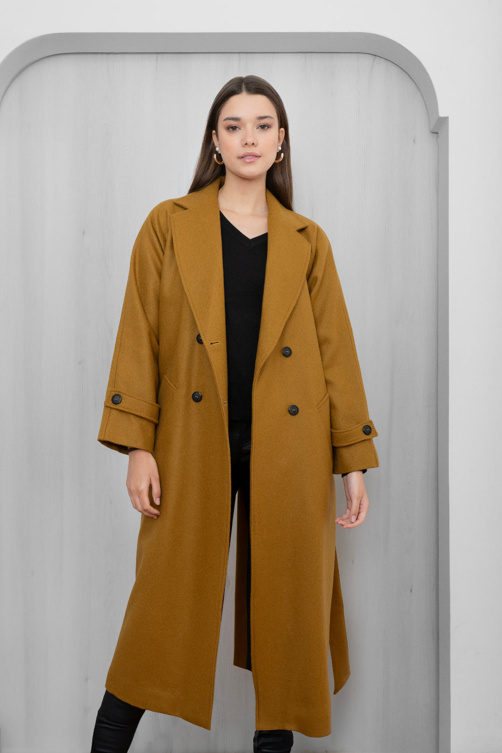 Gabán Cloe mostaza oversized largo 100% lana 